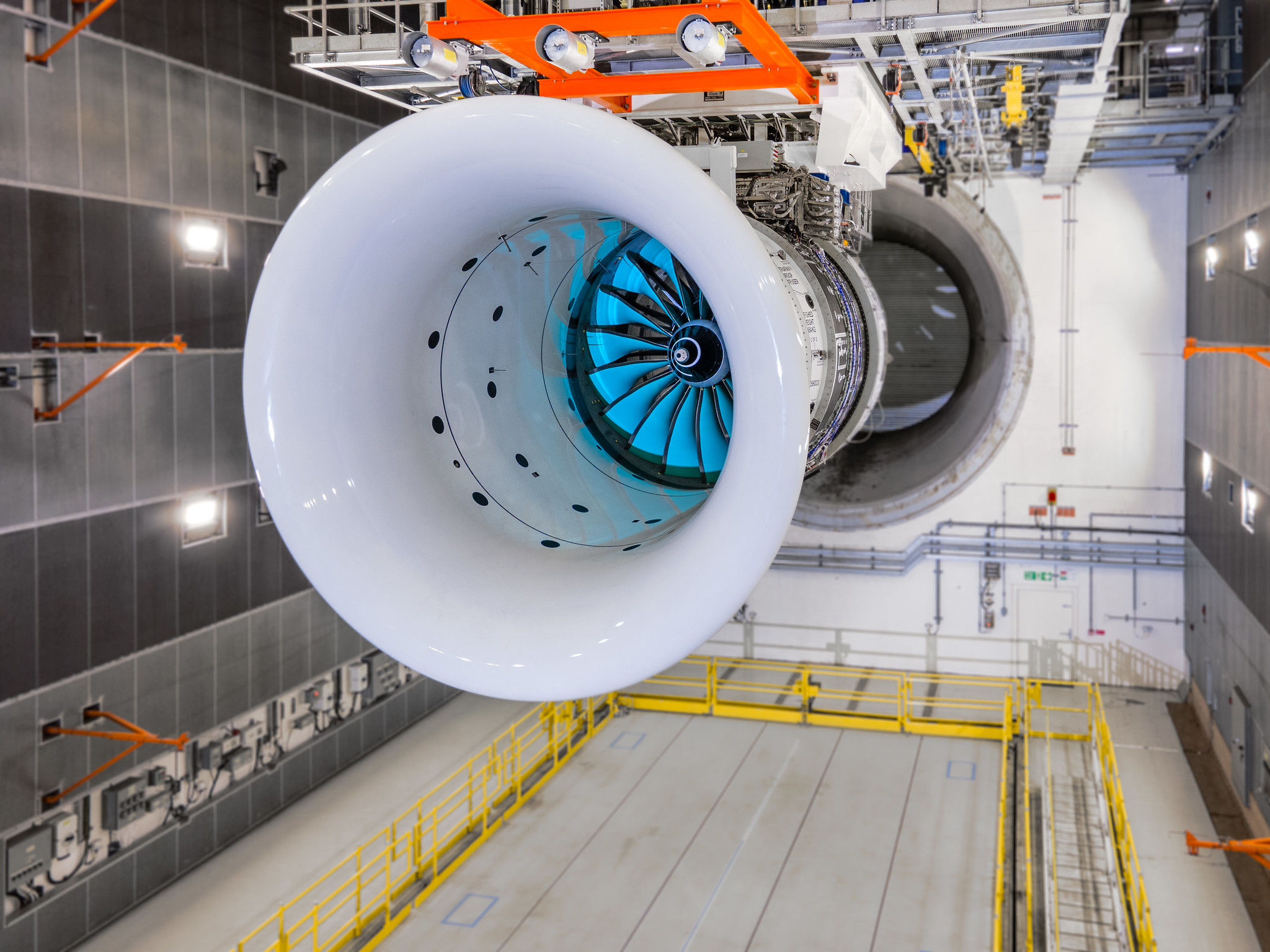 Rolls Royce Demonstrates a 10 More Efficient UltraFan Jet Engine