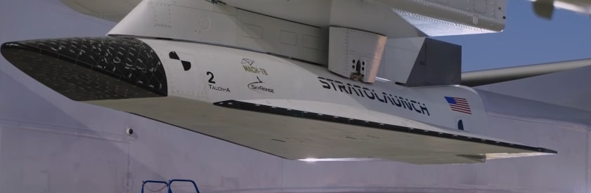 Stratolaunch Roc in flight