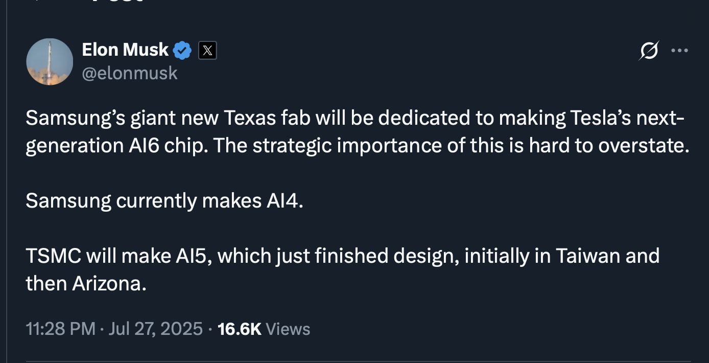 Elon Musk with Samsung digital vision