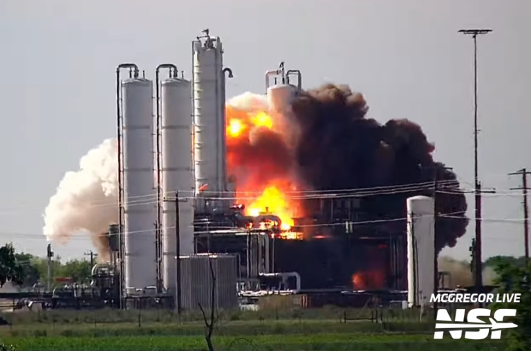 SpaceX Raptor Engine Test Seems to Have an Explosion | NextBigFuture.com
