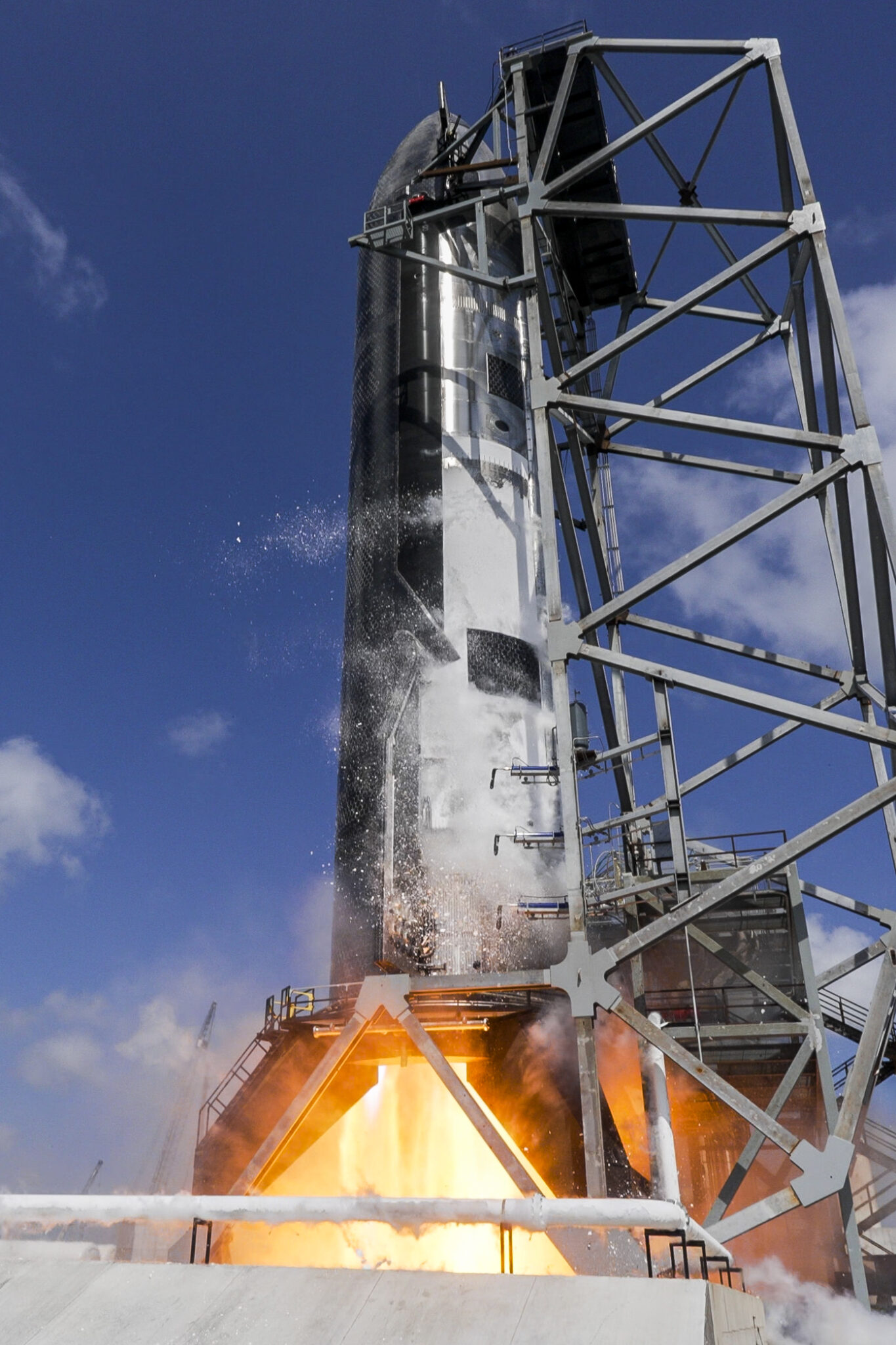 Static Fire Engine SpaceX Successfully Static Fires V3 Booster – NextBigFuture.com